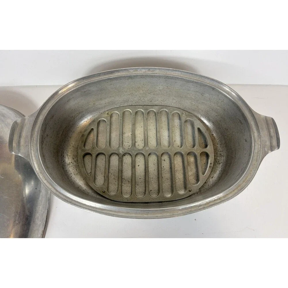 Vintage Pan American Heavy Cast Aluminum Oval Roasting Pan Rack Inside 17” USA
